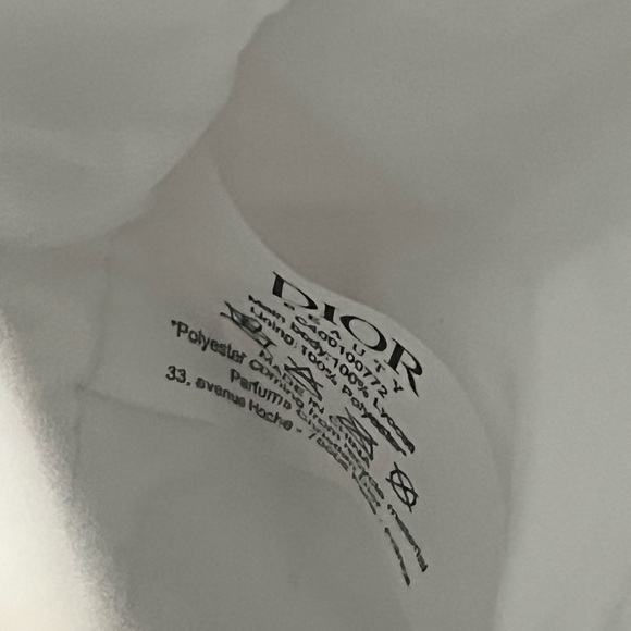 Dior White Bucket Bag, NEW - Picture 12 of 13